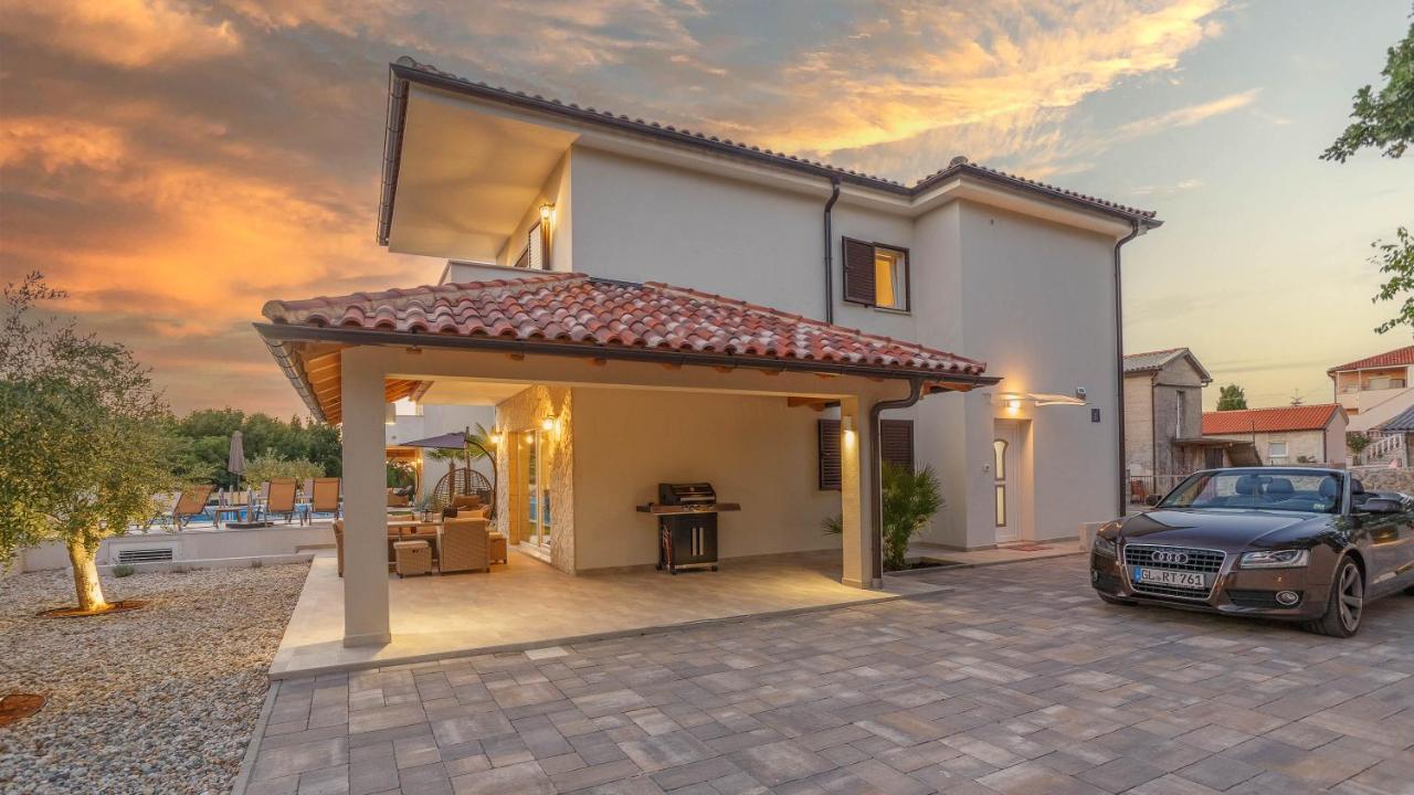 Villa Antonada Vrh  エクステリア 写真