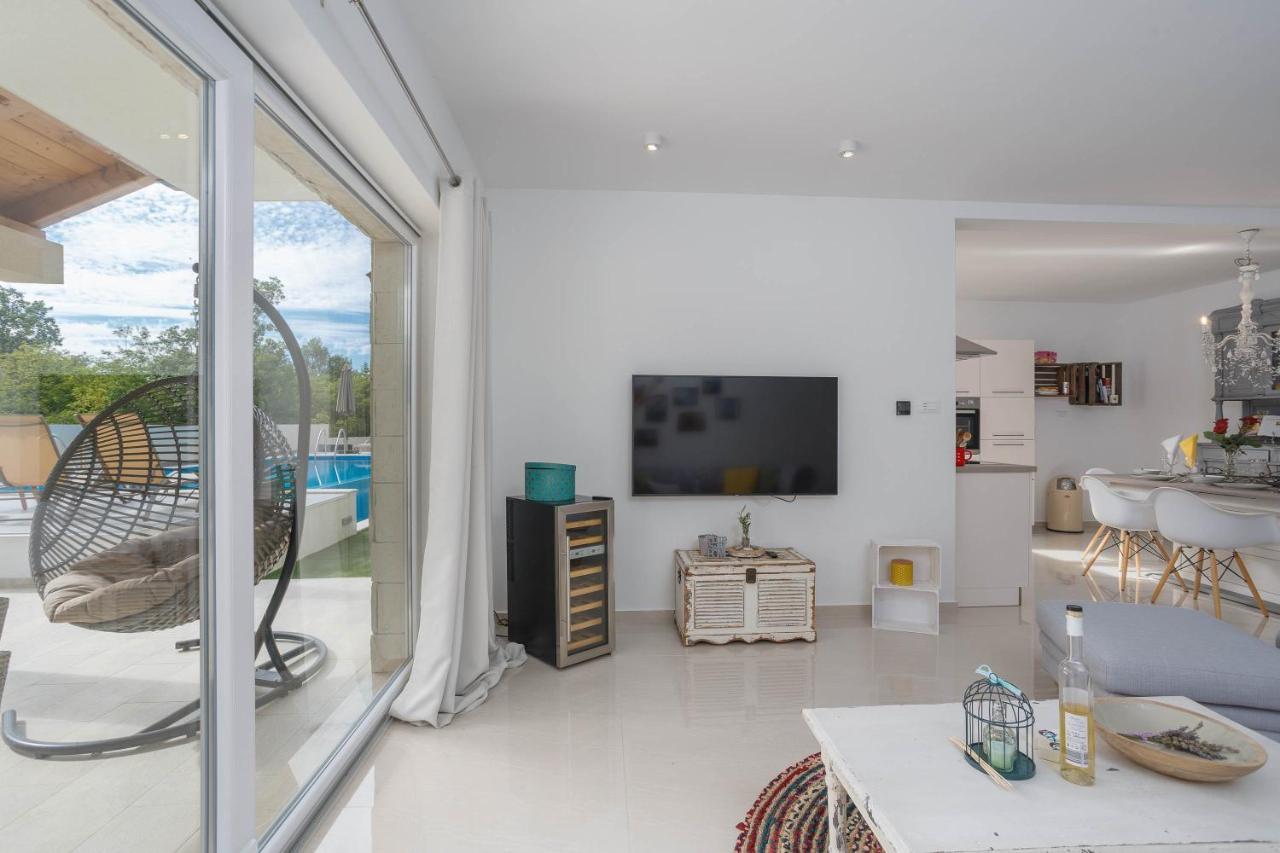 Villa Antonada Vrh  エクステリア 写真