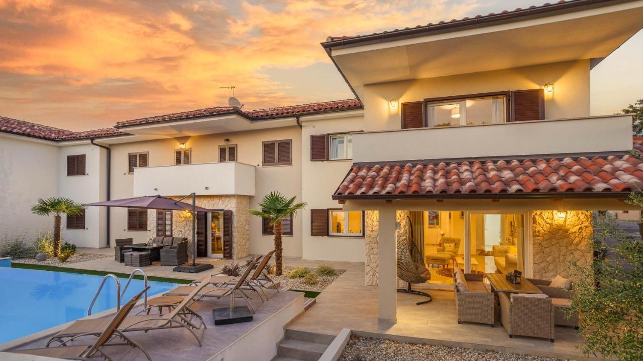 Villa Antonada Vrh  エクステリア 写真