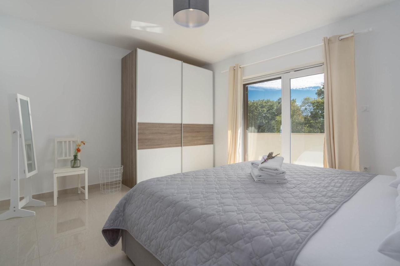 Villa Antonada Vrh  エクステリア 写真